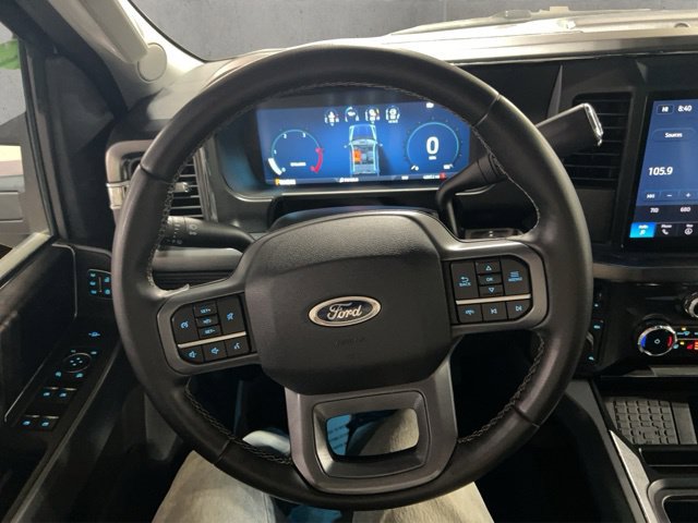 Used 2025 Ford F350 Lariat AWD/4WD image 33