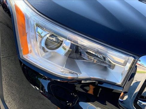 Used 2019 GMC Acadia SLE w/ Driver Alert Package I AWD/4WD image 28