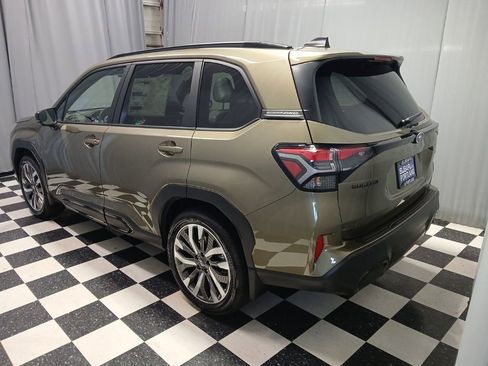 New 2025 Subaru Forester Touring AWD/4WD image 10