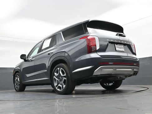 Used 2023 Hyundai Palisade Limited w/ Cargo Package AWD/4WD image 42