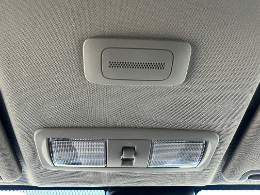 New 2027 Nissan Frontier SV RWD image 8