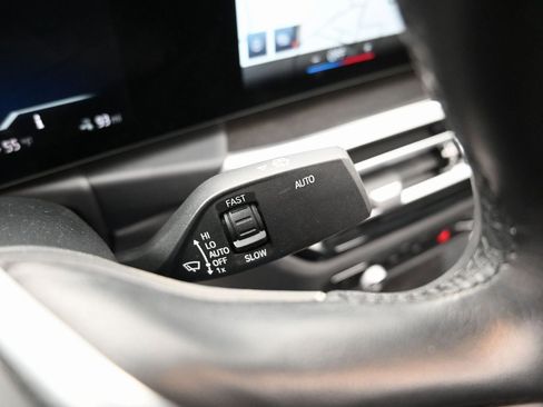 Used 2022 BMW i4 eDrive40 w/ Premium Package image 18