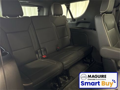 Used 2022 GMC Yukon XL SLT w/ SLT Premium Package image 30