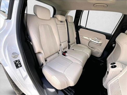 Used 2022 Mercedes-Benz GLB 250 image 29