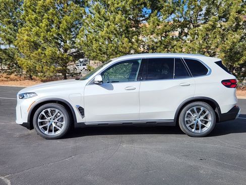 New 2026 BMW X5 xDrive50e AWD/4WD image 2