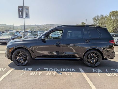 New 2026 BMW X7 xDrive40i w/ M Sport Package AWD/4WD image 5