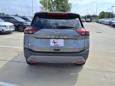 Used 2023 Nissan Rogue SV image 20