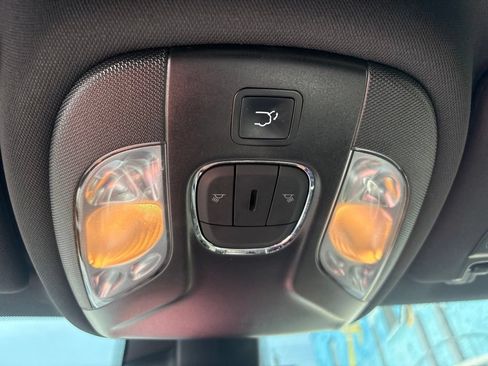 Used 2023 Jeep Compass Trailhawk w/ Trailhawk Elite Group AWD/4WD image 17