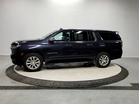 Used 2023 Chevrolet Suburban Premier image 4