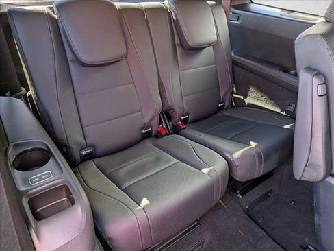 Certified 2025 Mercedes-Benz GLS 450 4MATIC image 22