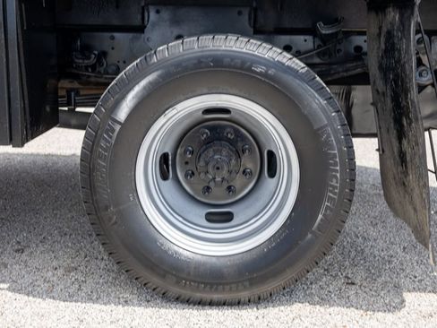 Used 2023 Ford F350 XL AWD/4WD image 21