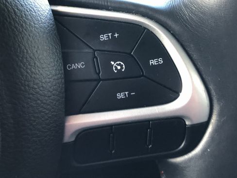 Used 2018 Jeep Compass Trailhawk w/ Navigation Group image 32