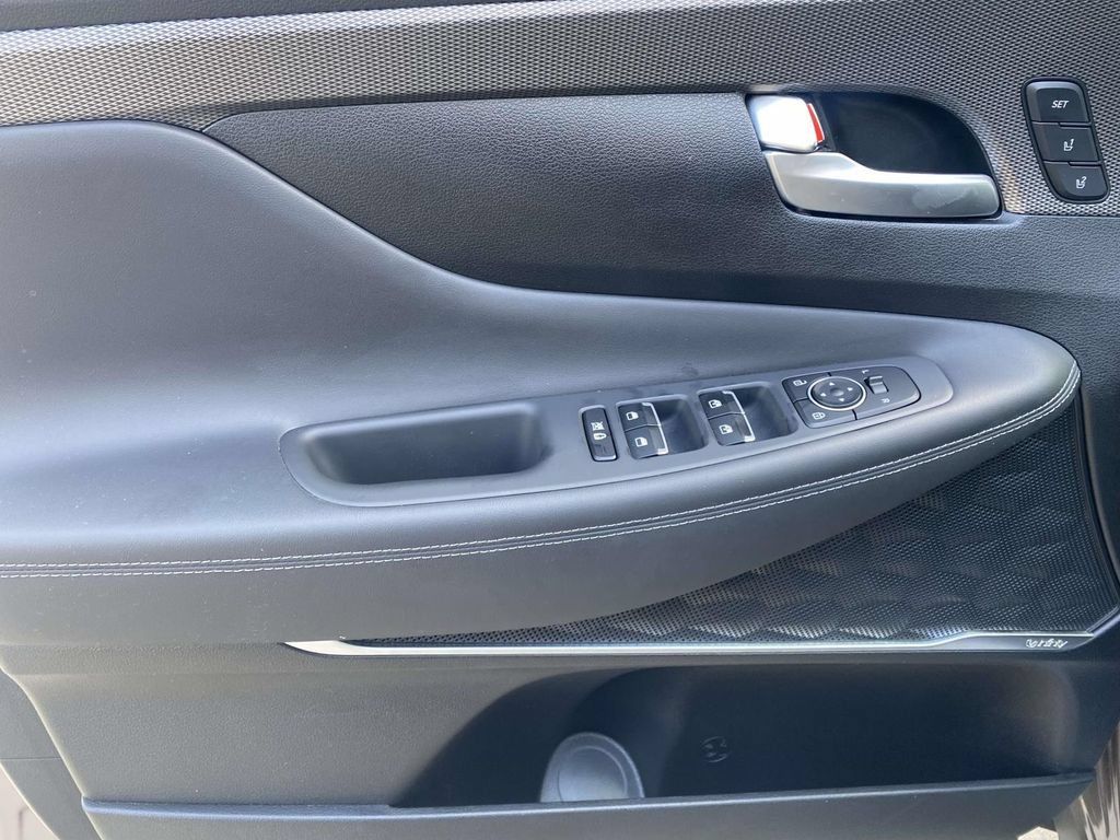 Used 2019 Hyundai Santa Fe FWD image 19