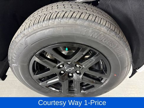 Used 2024 Chevrolet Silverado 1500 Custom RWD image 13