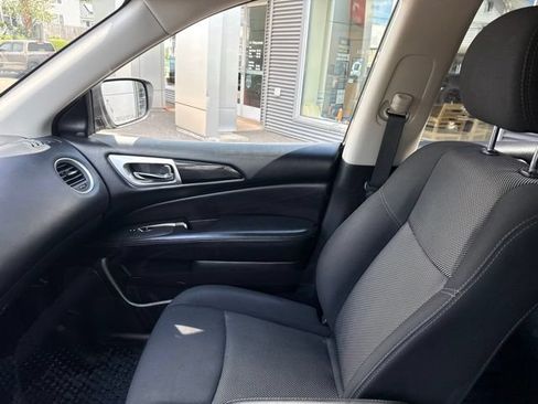 Used 2020 Nissan Pathfinder SV AWD/4WD image 27