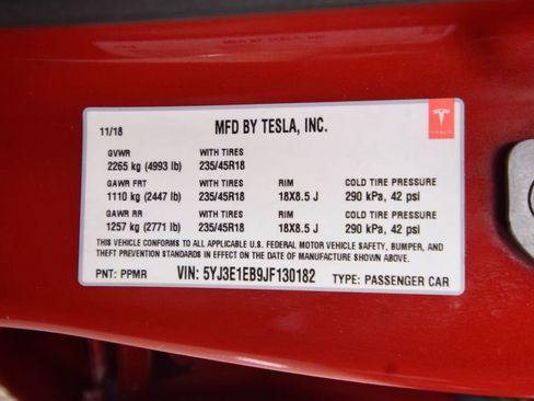 Used 2018 Tesla Model 3 Long Range image 31