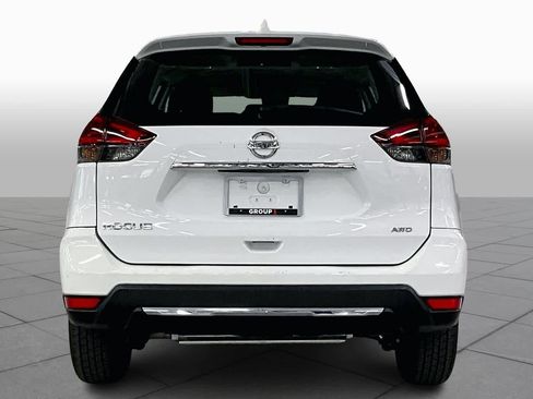 Used 2019 Nissan Rogue S image 13