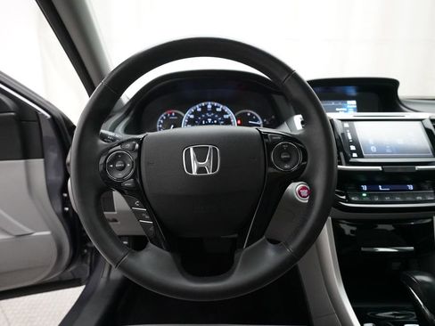 Used 2016 Honda Accord EX-L image 4