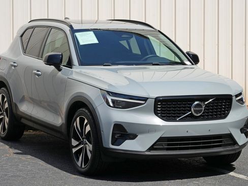 Used 2024 Volvo XC40 B5 Ultimate w/ Protection Package Premier AWD/4WD image 57
