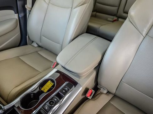 Used 2017 Acura TLX V6 w/ Technology Package FWD image 36