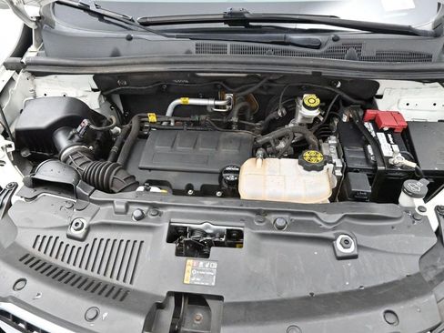 Used 2021 Buick Encore Preferred FWD image 29