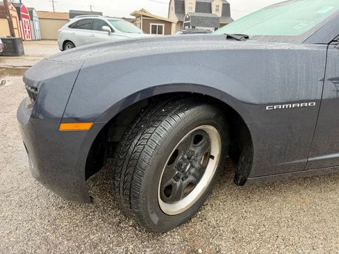 Used 2013 Chevrolet Camaro LS RWD image 9