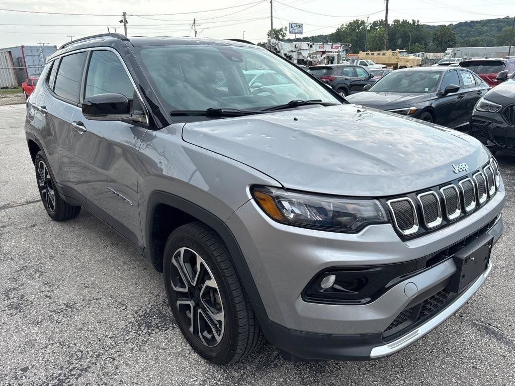 Used 2022 Jeep Compass Limited AWD/4WD image 5