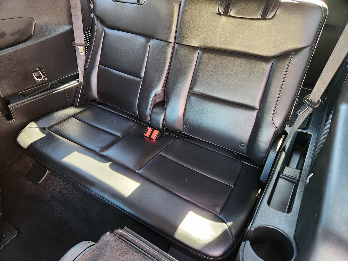 Used 2024 Ford Explorer XLT w/ Equipment Group 202A RWD image 50