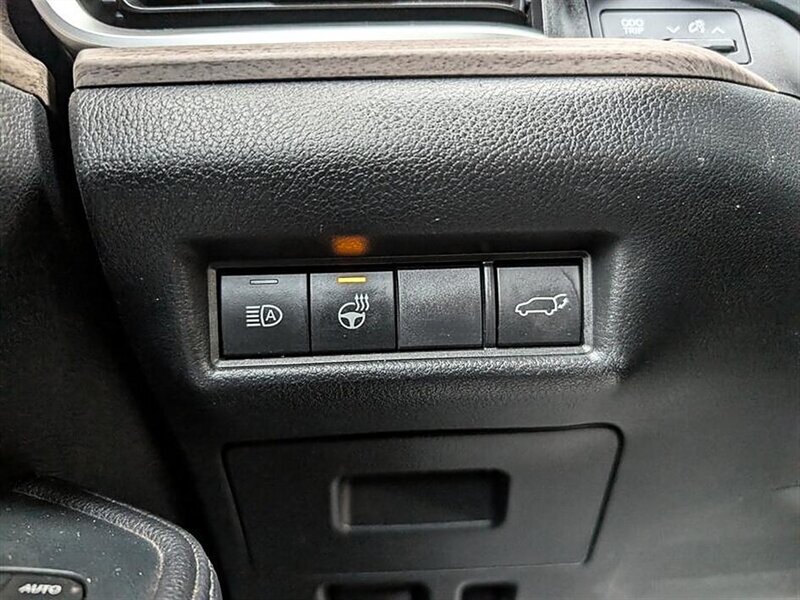 Used 2024 Toyota Grand Highlander AWD image 23