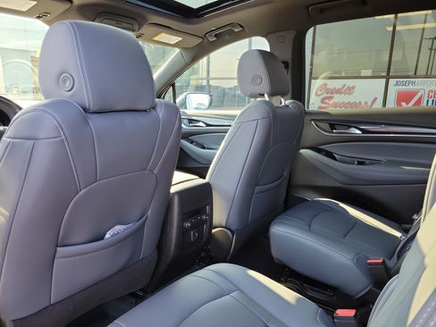 Used 2024 Buick Enclave Essence w/ Experience Buick Package FWD image 14