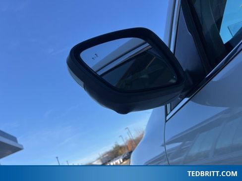 Certified 2024 Ford Escape Platinum w/ Premium Technology Package image 43