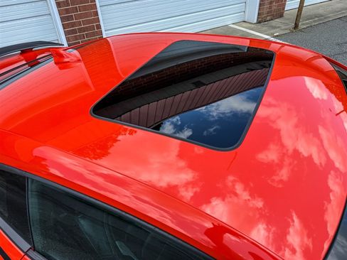 Used 2019 Chevrolet Camaro SS RWD image 33