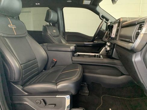 Used 2024 Ford F350 Platinum w/ FX4 Off-Road Package image 7