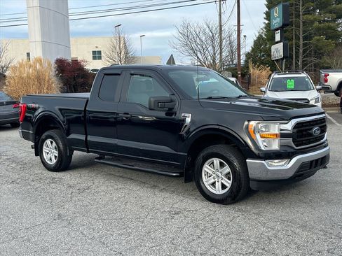 Used 2022 Ford F150 XLT w/ Trailer Tow Package image 1