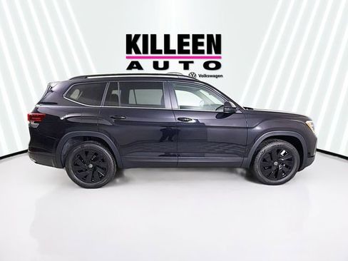 New 2026 Volkswagen Atlas SE FWD image 8