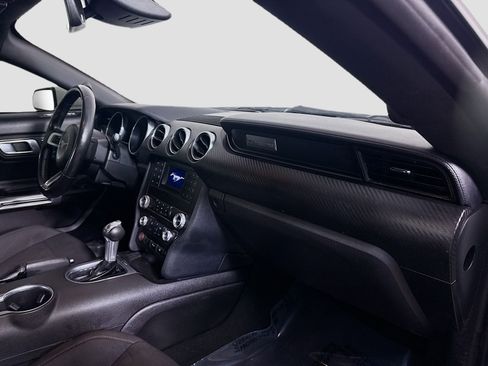 Used 2021 Ford Mustang Coupe image 28