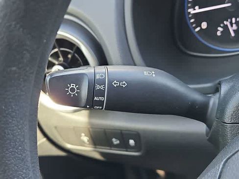 Used 2022 Hyundai Kona SEL w/ Cargo Package image 25