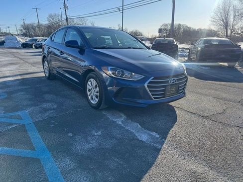 Used 2018 Hyundai Elantra SE w/ SE Connectivity Package 04 image 4