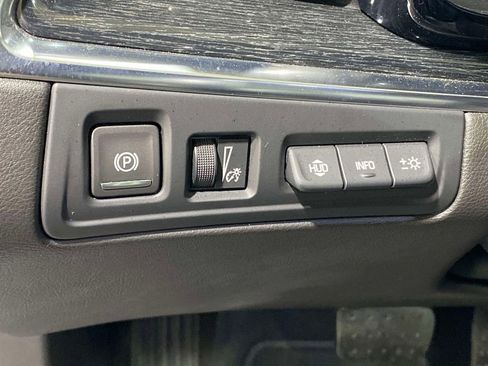 Used 2021 Cadillac XT5 Premium Luxury AWD/4WD image 22
