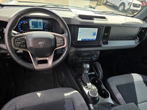 Used 2023 Ford Bronco Big Bend AWD/4WD image 3