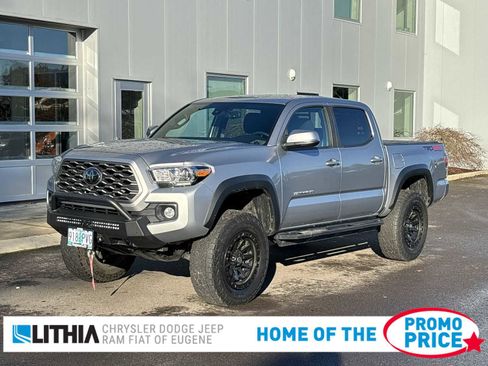 Used 2021 Toyota Tacoma TRD Off-Road image 1