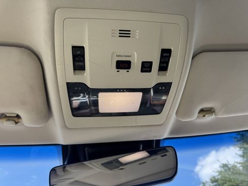 Used 2016 Lexus ES 300h image 15