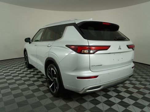 Used 2022 Mitsubishi Outlander SEL image 5