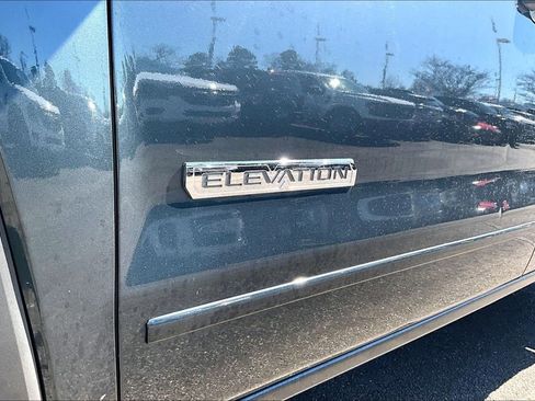 Used 2017 GMC Sierra 1500 SLE w/ SLE Value Package image 7