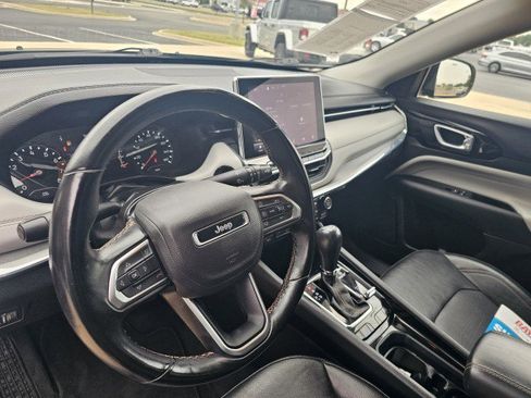 Used 2022 Jeep Compass Limited image 30