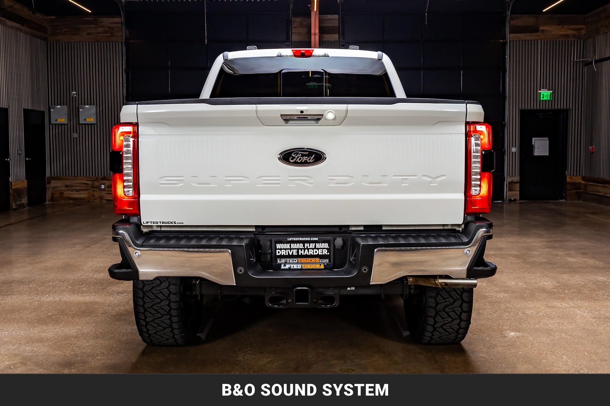 Used 2023 Ford F250 Lariat w/ Lariat Ultimate Package AWD/4WD image 7