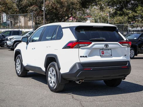Used 2024 Toyota RAV4 LE FWD image 8