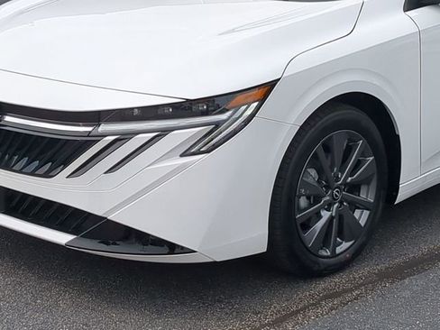 New 2026 Nissan Sentra SL FWD image 9