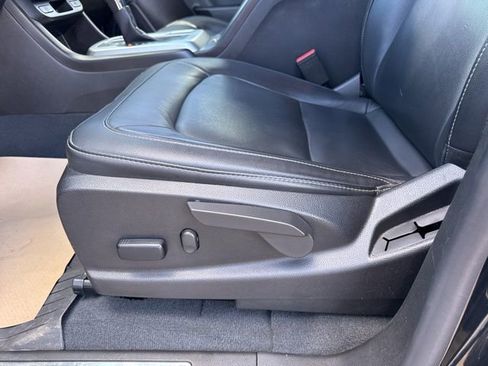 Used 2022 Chevrolet Colorado ZR2 w/ Colorado ZR2 Bison Edition image 11