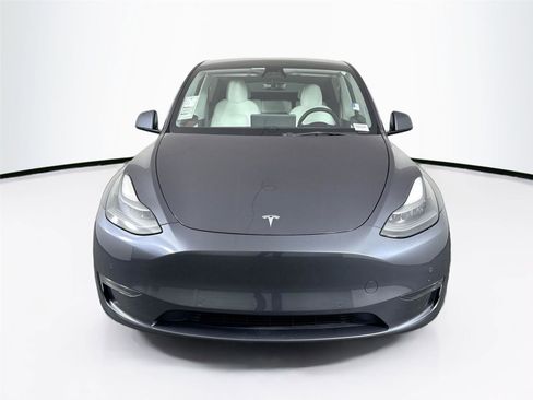 Used 2022 Tesla Model Y Performance AWD/4WD image 9